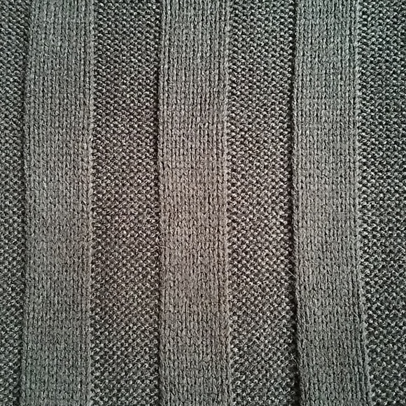 Y2K Decree Short Sleeve Cardigan w/decor buttons - Picture 7 of 8